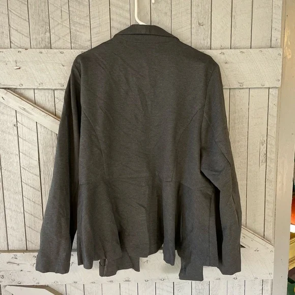 Torrid Studio T Gray Blazer - Picture 5 of 6